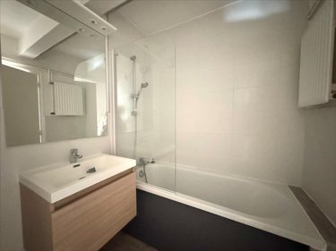 Location appartement Reims 51100 Marne 81 m2 4 pièces 809 euros