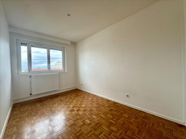 Location appartement Reims 51100 Marne 81 m2 4 pièces 809 euros