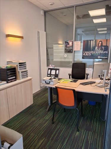 Location fonds et murs commerciaux Carhaix-Plouguer 29270 Finistère 95 m2  1200 euros