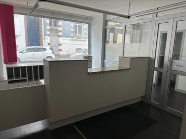 Fonds et murs commerciaux a vendre Cherbourg-en-Cotentin 50100 Manche 145 m2  203820 euros
