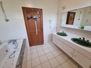 Maison a vendre Callac 22160 Côtes-d'Armor 134 m2 6 pièces 220000 euros