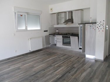 Appartement a vendre Carhaix-Plouguer 29270 Finistère 59 m2 3 pièces 121325 euros