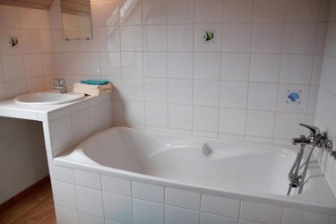 Location maison Cléden-Poher 29270 Finistère 105 m2 4 pièces 900 euros
