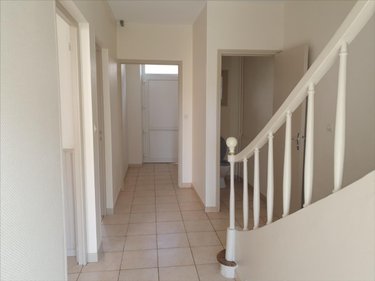 Location maison Chaltrait 51130 Marne 117 m2 5 pièces 850 euros