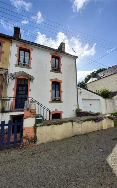 Maison a vendre Carhaix-Plouguer 29270 Finistère 103 m2 5 pièces 152250 euros