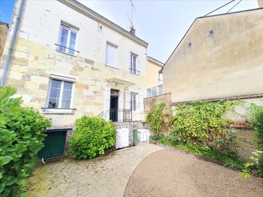 Location maison La Chartre-sur-le-Loir 72340 Sarthe 145 m2 6 pièces 800 euros