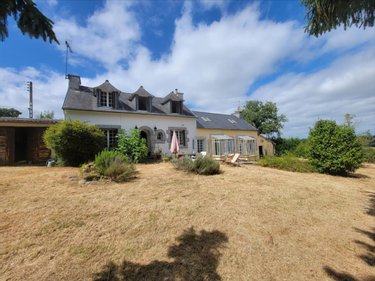 Maison a vendre Spézet 29540 Finistère 140 m2 10 pièces 137176 euros