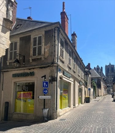 Immeuble a vendre Bourges 18000 Cher 128 m2  157500 euros