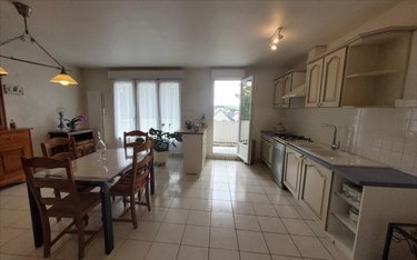 Appartement a vendre Carhaix-Plouguer 29270 Finistère 77 m2 4 pièces 120750 euros