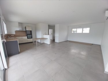 Location maison Baguer-Pican 35120 Ille-et-Vilaine 78 m2 4 pièces 920 euros