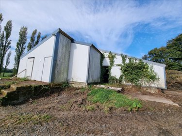 Bien agricole a vendre Maël-Pestivien 22160 Côtes-d'Armor  24500 euros