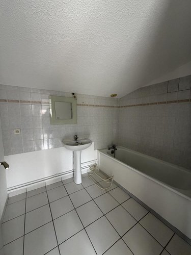 Location appartement Pierrelatte 26700 Drôme 83 m2 4 pièces 680 euros