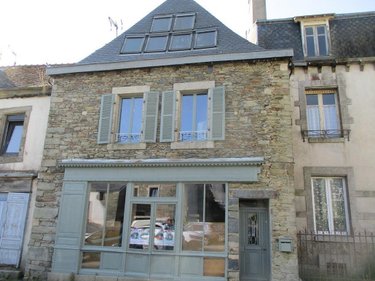 Maison a vendre Carhaix-Plouguer 29270 Finistère 244 m2 5 pièces 107610 euros