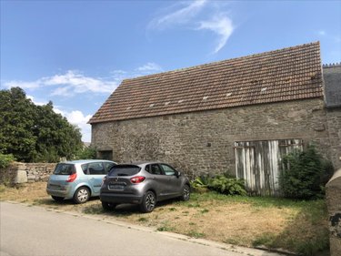 Garage et parking a vendre Gouberville 50330 Manche 80 m2  127200 euros