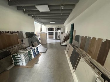 Fonds et murs commerciaux a vendre Huelgoat 29690 Finistère 90 m2  158250 euros