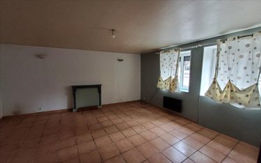 Maison a vendre Carhaix-Plouguer 29270 Finistère 704 m2 4 pièces 105000 euros