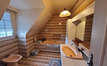 Maison a vendre Carhaix-Plouguer 29270 Finistère 130 m2 7 pièces 262500 euros