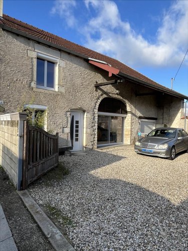 Immeuble a vendre Tavaux 39500 Jura 152 m2  195000 euros