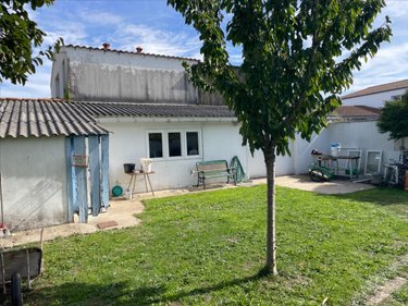 Terrain a batir a vendre Marans 17230 Charente-Maritime 824 m2  176800 euros