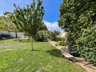 Terrain a batir a vendre Marans 17230 Charente-Maritime 824 m2  176800 euros