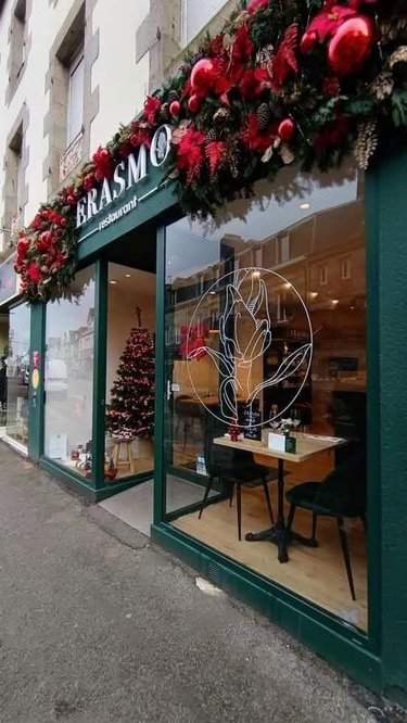 Fonds et murs commerciaux a vendre Carhaix-Plouguer 29270 Finistère 148 m2  420000 euros