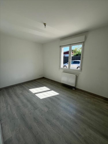 Location appartement Attignat 01340 Ain 74 m2 3 pièces 780 euros