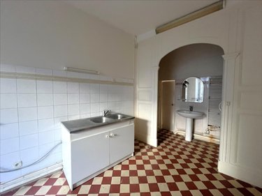 Immeuble a vendre Blois 41000 Loir-et-Cher 290 m2  314850 euros