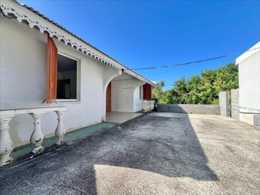 Immeuble a vendre Saint-Pierre 97410 Réunion 165 m2  350000 euros