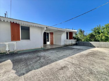 Immeuble a vendre Saint-Pierre 97410 Réunion 165 m2  350000 euros