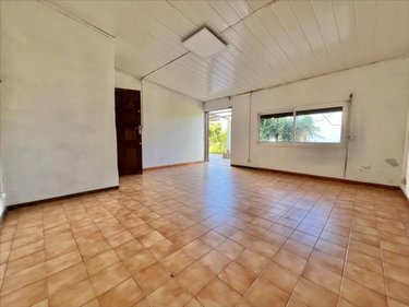 Immeuble a vendre Le Tampon 97430 Réunion 308 m2  416000 euros
