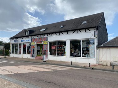 Immeuble a vendre Saint-Aubin-lès-Elbeuf 76410 Seine-Maritime 95 m2  304500 euros