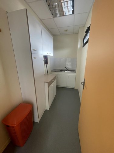 Fonds et murs commerciaux a vendre Vannes 56000 Morbihan 124 m2  330750 euros