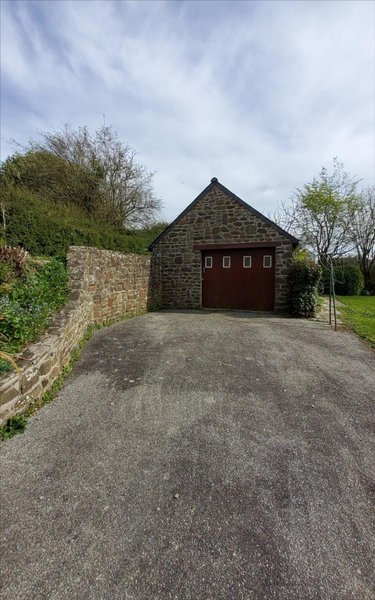 Maison a vendre Carhaix-Plouguer 29270 Finistère 130 m2 6 pièces 299250 euros