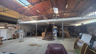 Immeuble a vendre Châtillon-sur-Indre 36700 Indre 2500 m2  319500 euros