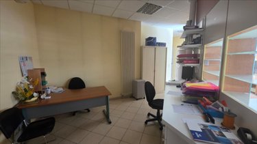 Immeuble a vendre Châtillon-sur-Indre 36700 Indre 2500 m2  319500 euros