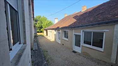 Immeuble a vendre Châtillon-sur-Indre 36700 Indre 2500 m2  319500 euros