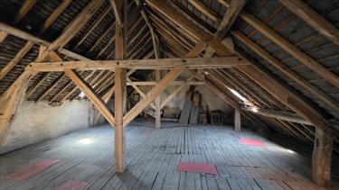 Immeuble a vendre Châtillon-sur-Indre 36700 Indre 2500 m2  319500 euros