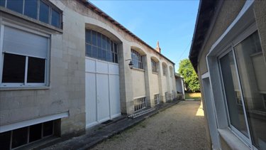 Immeuble a vendre Châtillon-sur-Indre 36700 Indre 2500 m2  319500 euros