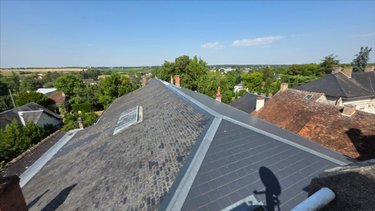 Immeuble a vendre Châtillon-sur-Indre 36700 Indre 2500 m2  319500 euros