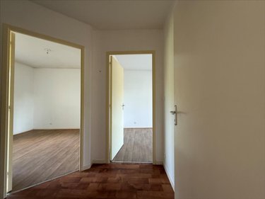 Location appartement Dol-de-Bretagne 35120 Ille-et-Vilaine 62 m2 3 pièces 690 euros