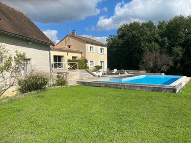 Maison a vendre Senillé-Saint-Sauveur 86100 Vienne 250 m2 7 pièces 333700 euros