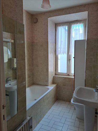 Maison a vendre Huelgoat 29690 Finistère 100 m2 8 pièces 95400 euros