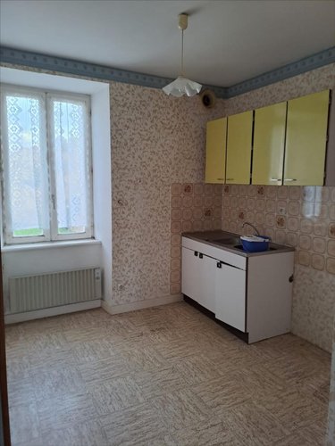 Maison a vendre Huelgoat 29690 Finistère 100 m2 8 pièces 95400 euros