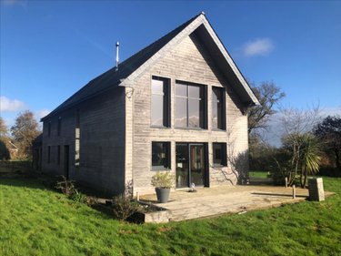 Maison a vendre Locmaria-Berrien 29690 Finistère 167 m2 9 pièces 314400 euros