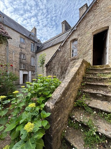 Maison a vendre Valognes 50700 Manche 244 m2 9 pièces 331400 euros