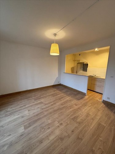 Location maison Montrevel-en-Bresse 01340 Ain 123 m2 4 pièces 1225 euros