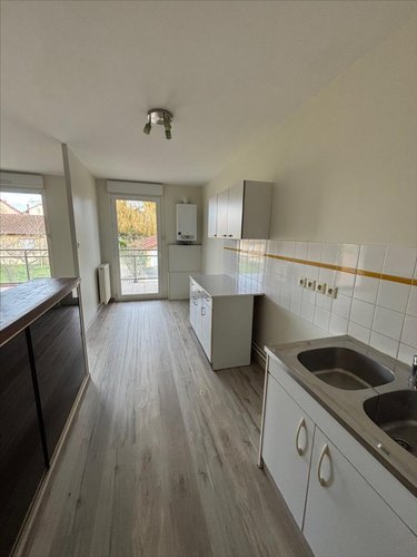 Location appartement Montrevel-en-Bresse 01340 Ain 70 m2 3 pièces 735 euros