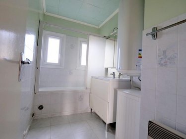 Appartement a vendre Montrevel-en-Bresse 01340 Ain 68 m2 3 pièces 105000 euros