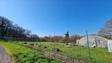 Garage et parking a vendre Callac 22160 Côtes-d'Armor 350 m2  105000 euros