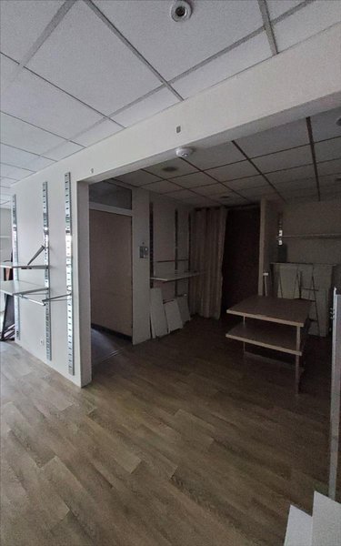 Location fonds et murs commerciaux Carhaix-Plouguer 29270 Finistère 70 m2  600 euros